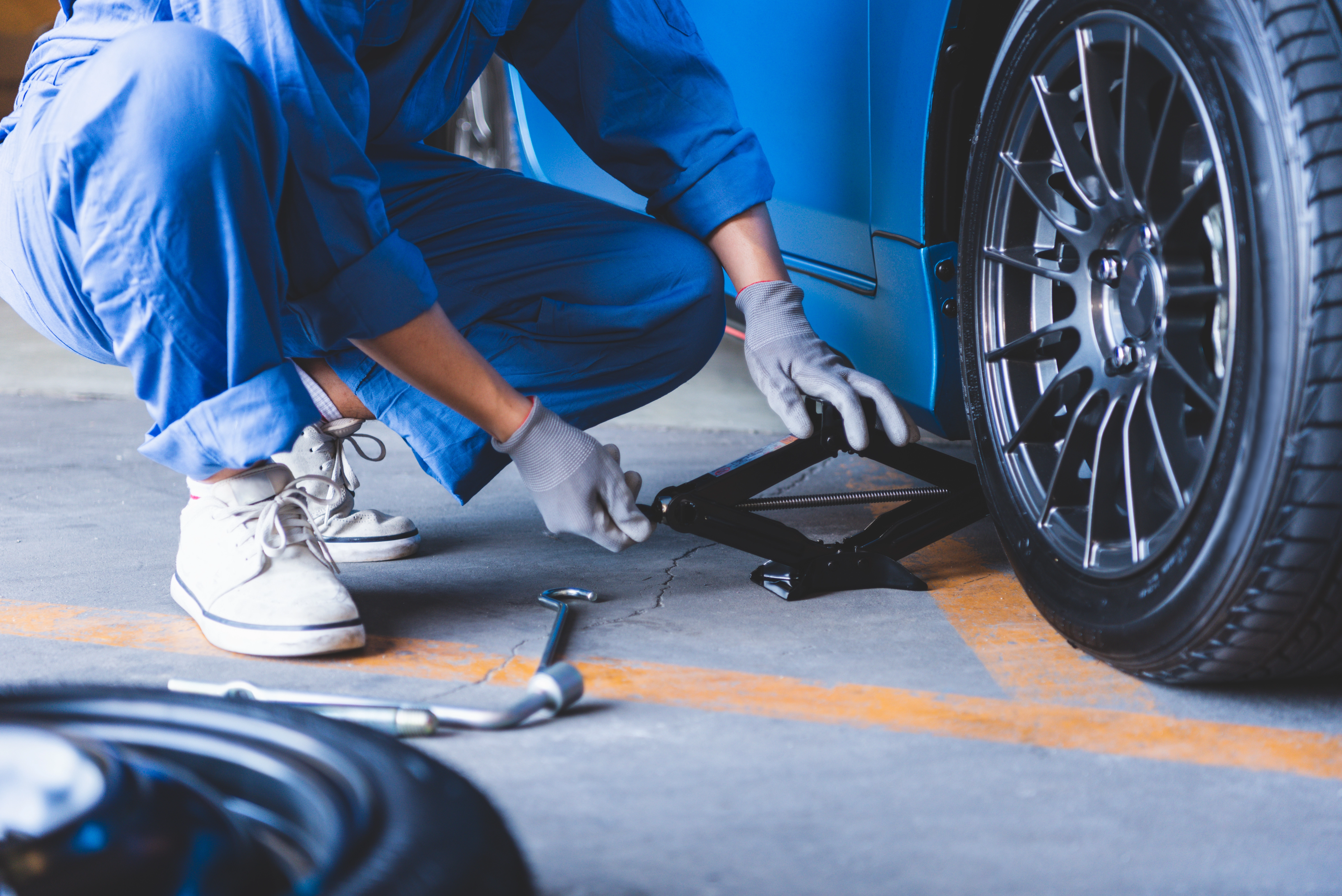 Expert mechanic at work